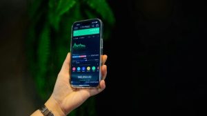 How Mobile Trading Has Changed the Investment